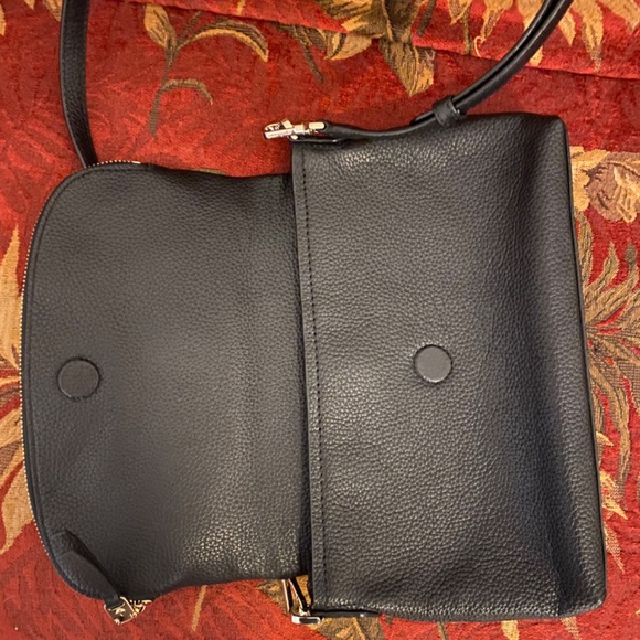 Kate Spade ♠️ - Picture 2 of 3